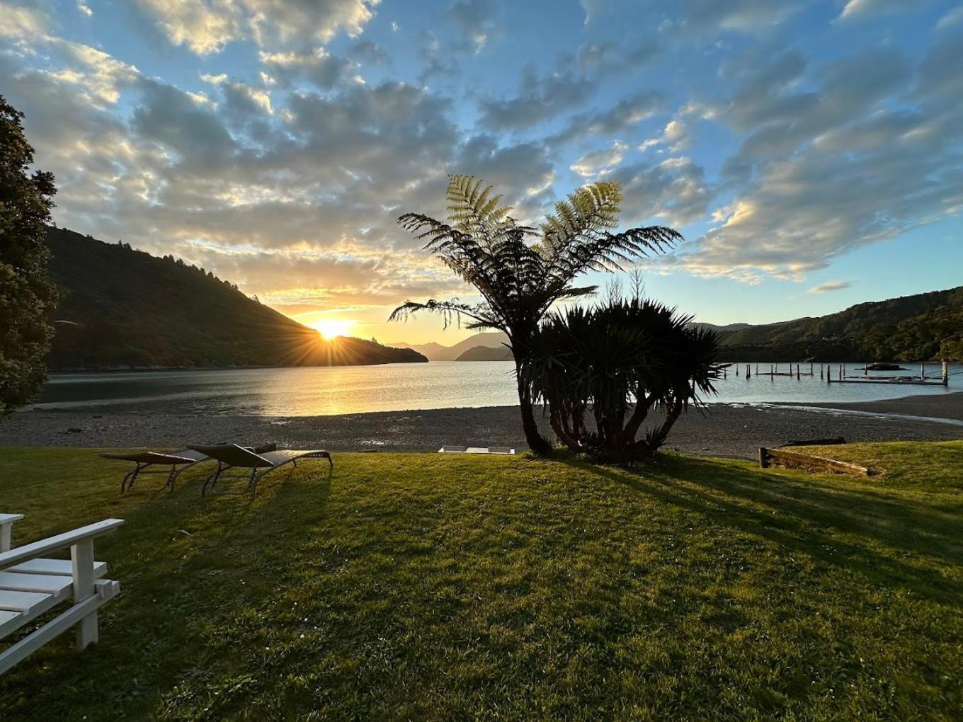 The Portage Resort Luaran gambar